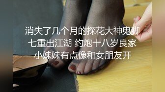 东北痞大哥无套受精,肉壮的身体逼感贼他娘的棒,肥大奶子上下乱晃,估计他老婆都没想到他会那么骚