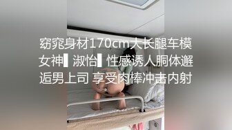 科技园便利店女厕紫皮裙高跟美妇微透米黄内包裹的细长肉缝真迷人