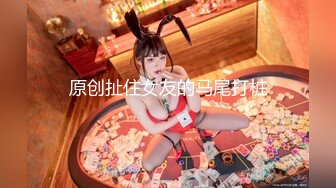 【新片速遞】 清纯的良家骚妹子，颜值很高听狼友指挥慢慢脱光诱惑狼友，表情好骚各种展示揉奶玩逼看特写，浪叫呻吟好刺激